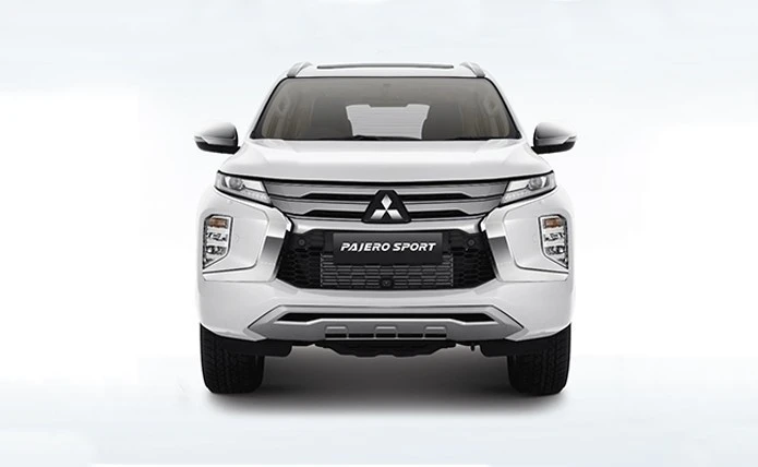 NEW PAJERO SPORT Interior